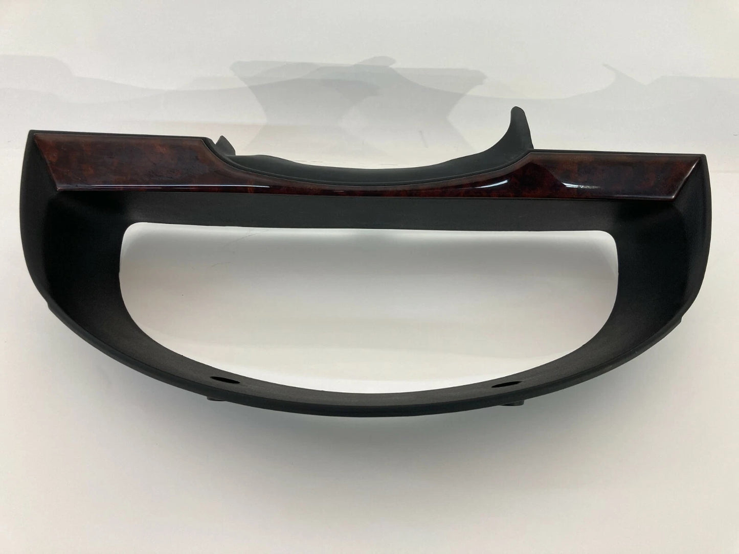 2003-2009 KIA SORENTO INSTRUMENT PANEL SPEEDOMETER COVER BEZEL TRIM 84830-3E000
