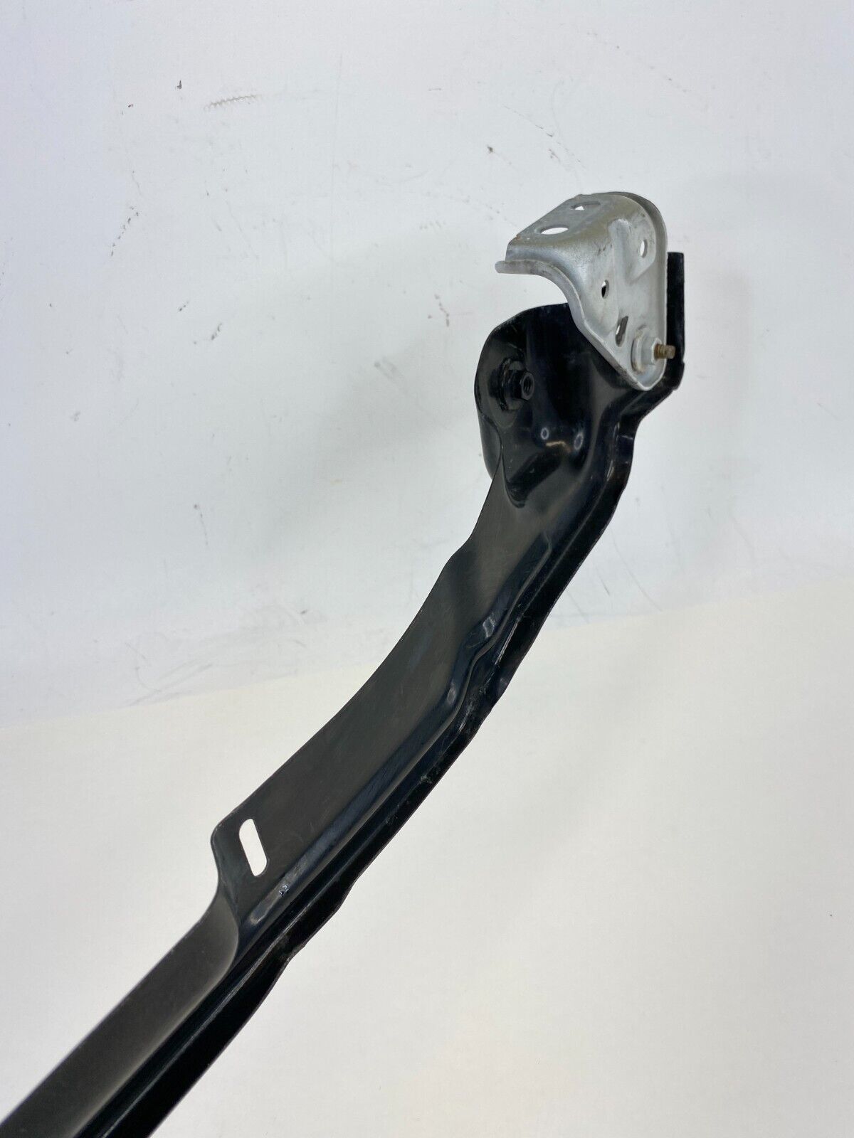 2012-2016 Chevrolet Sonic Front Grille Bumper Mount Bracket Support 95026539