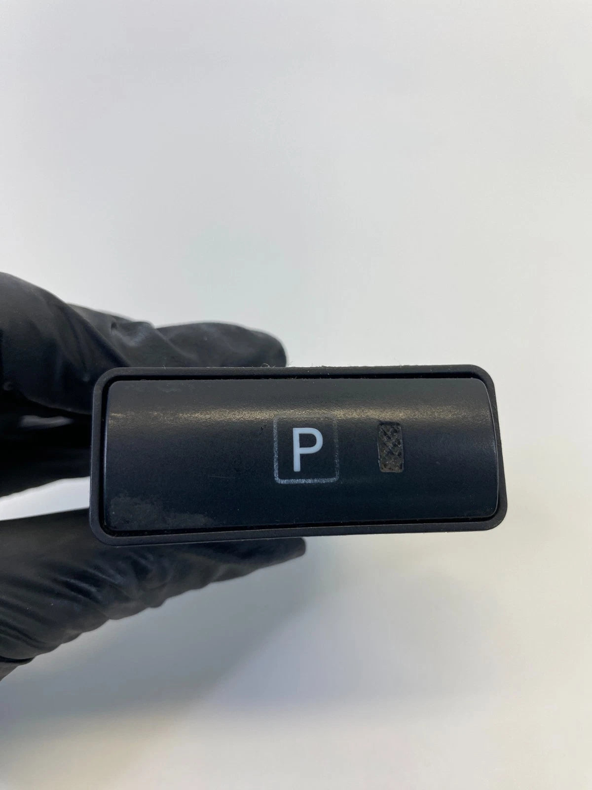 04 05 06 07 08 09 TOYOTA PRIUS PARKING PARK BRAKE CONTROL SWITCH BUTTON 15A685