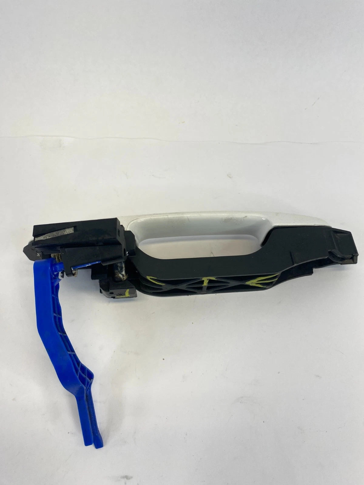 2009-2013 TOYOTA COROLLA REAR LEFT BACK EXTERIOR OUTER DOOR HANDLE OEM