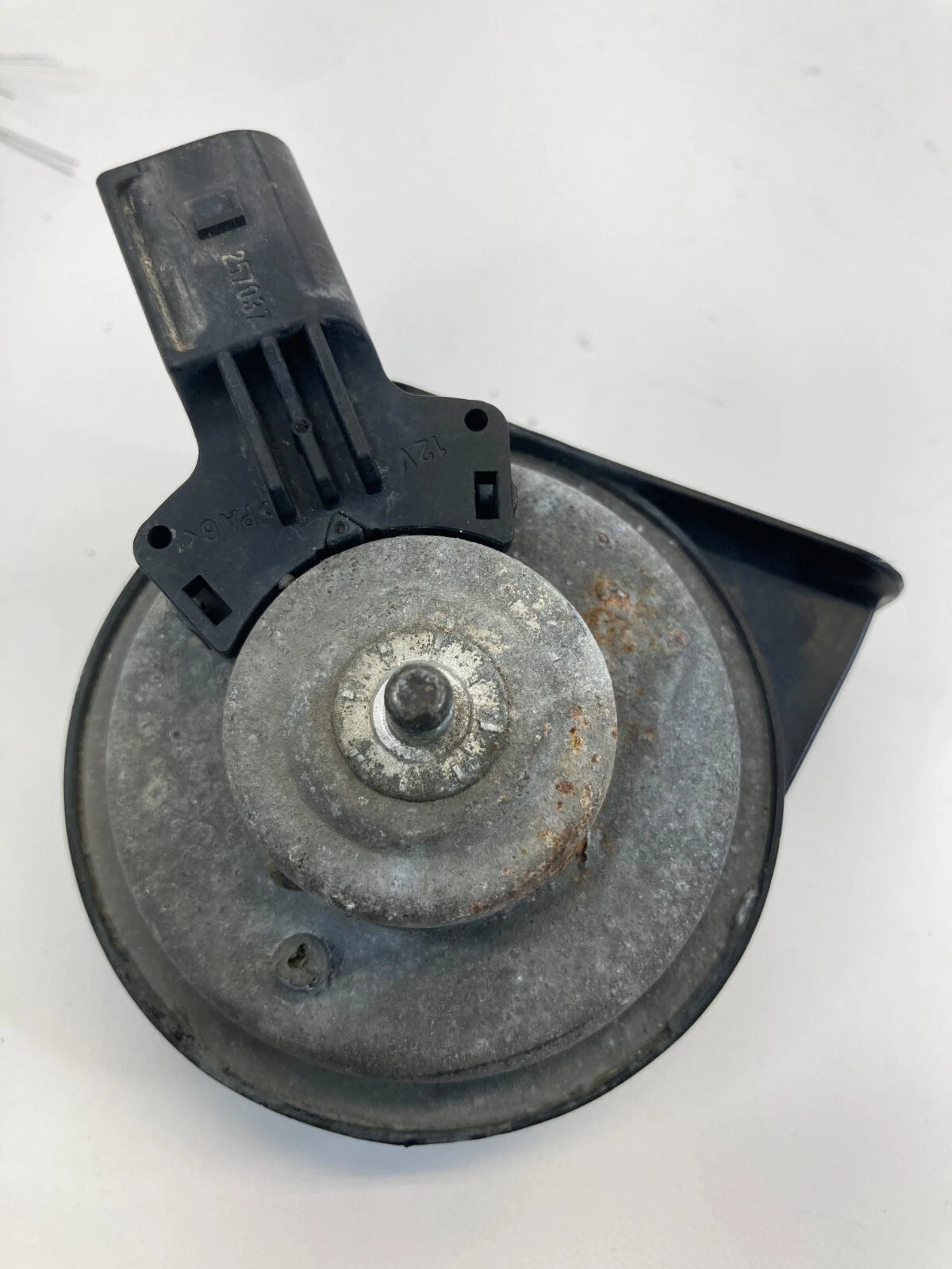 2009-2012 VOLKSWAGEN CC 06-10 PASSAT SEDAN LOW NOTE TONE SIGNAL HORN E3-0055306