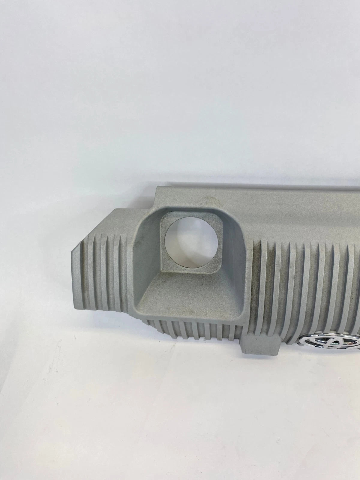2010-2015 TOYOTA PRIUS HYBRID INVERTER ENGINE COVER ASSEMBLIES OEM 11212-37090