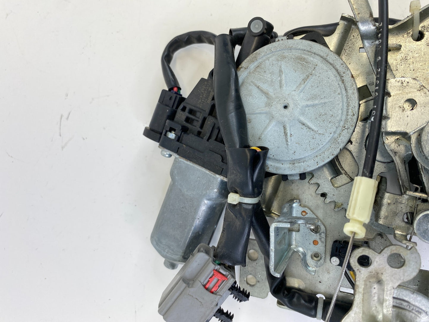 09-16 Chrysler Town & Country Liftgate Tailgate Trunk Lock Latch Actuator w/Moto