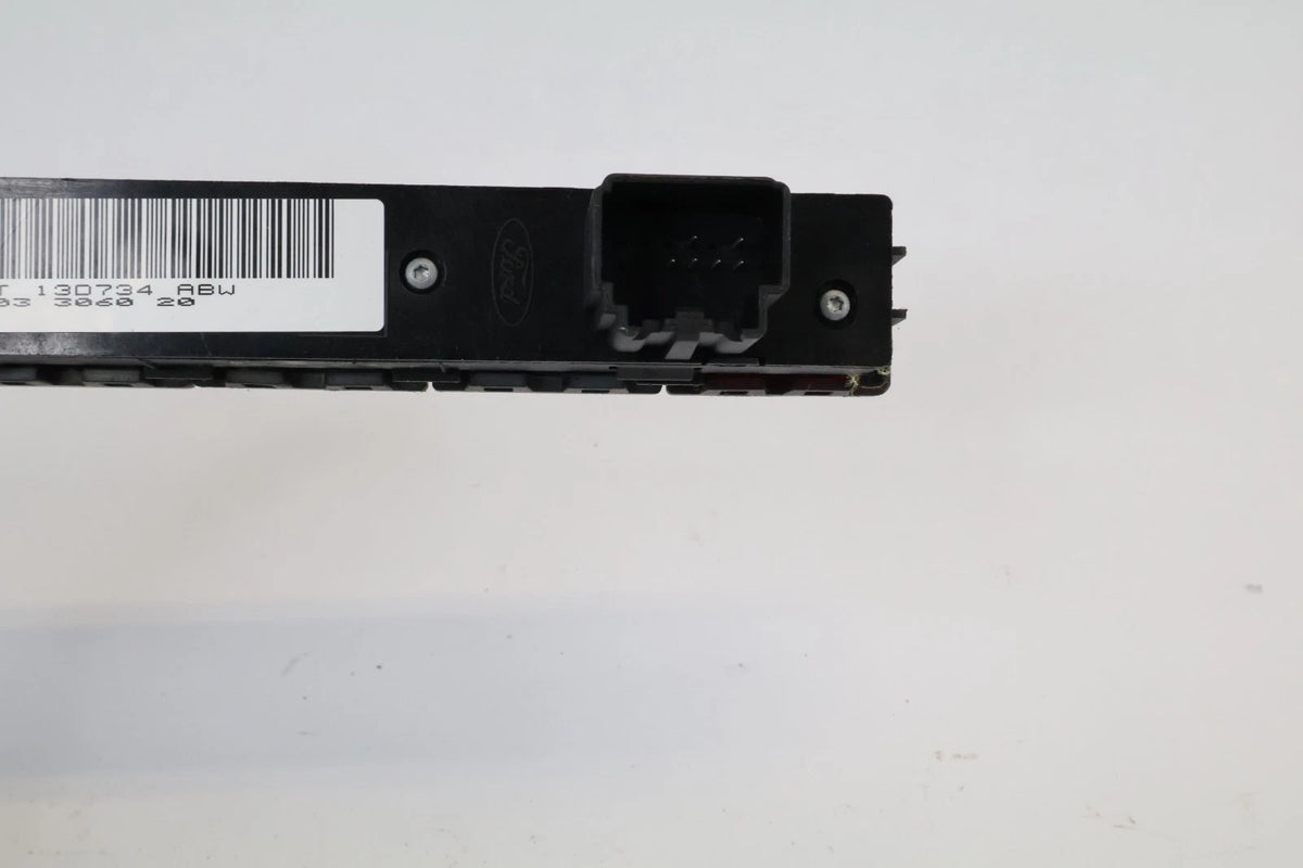 08 09 FORD TAURUS DASHBOARD HAZARD TRACTION CONTROL PARKING ASSIST SWITCH PANEL