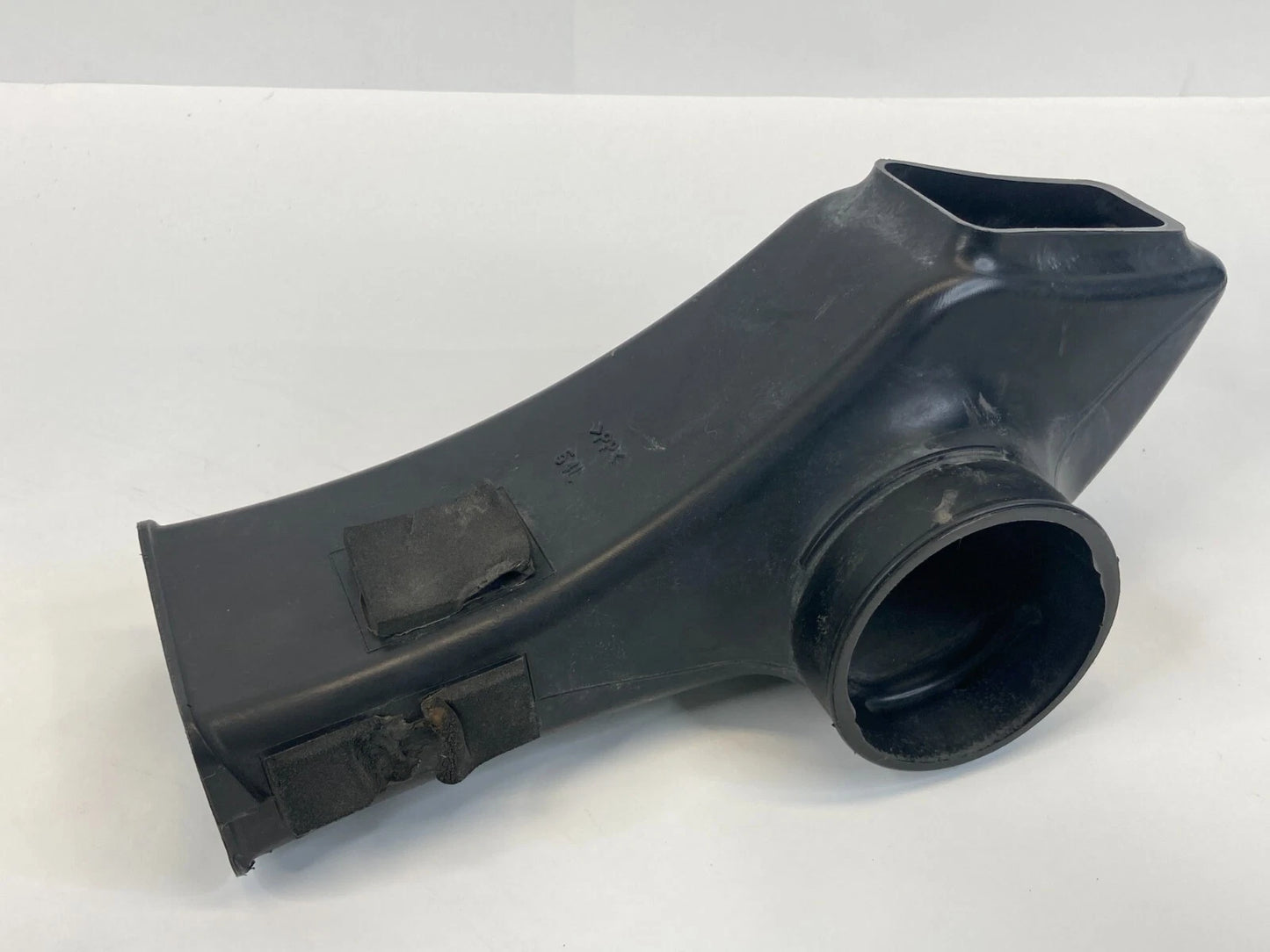 2010 2011 2012 2013 SUZUKI SX4 2.0L AIR CLEANER BOX INTAKE SUCTION PIPE DUCT OEM