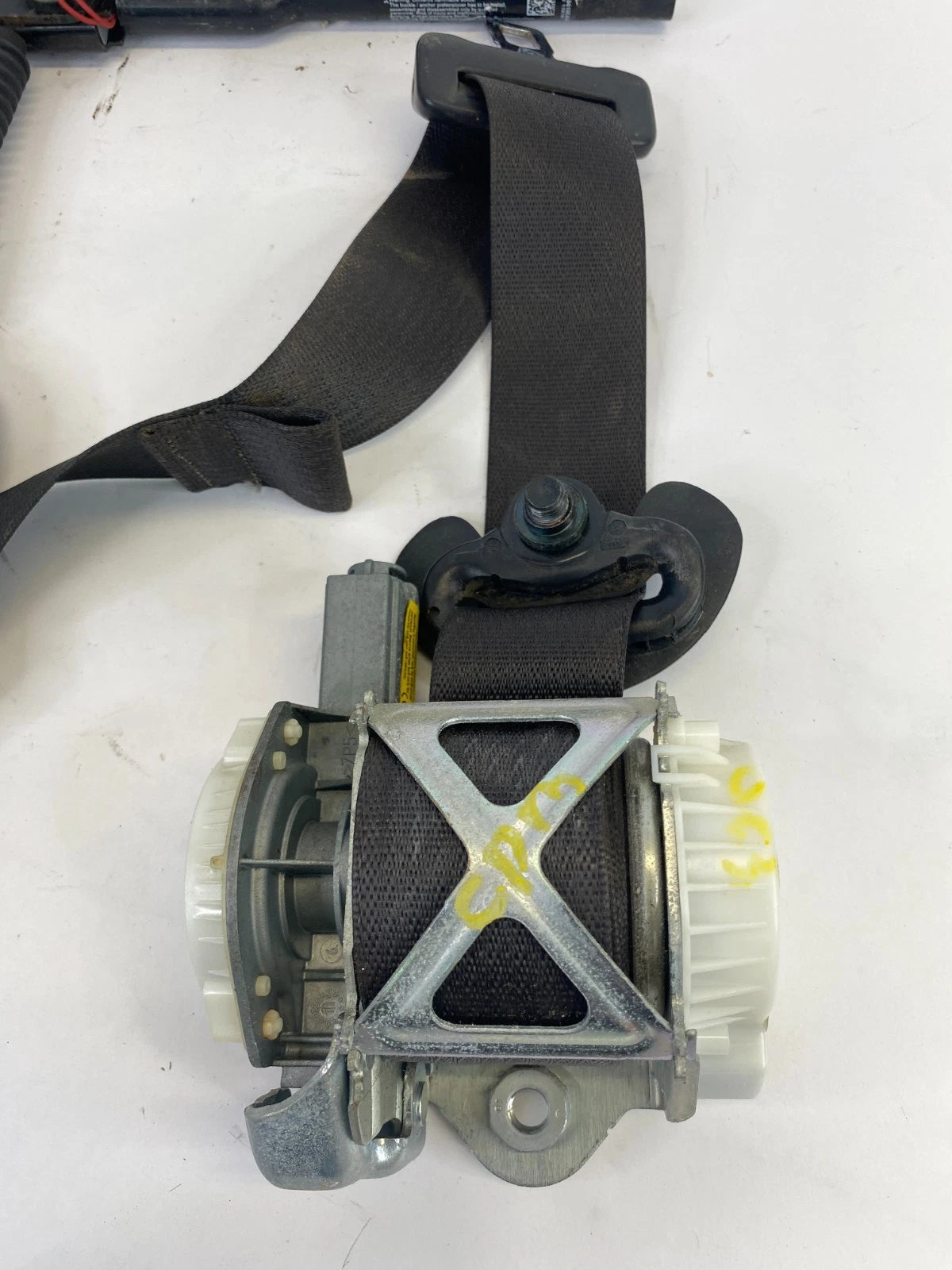 2013-2015 FORD EXPLORER FRONT LEFT SIDE SEAT BELT RETRACTOR DB53-78612D35AD OEM
