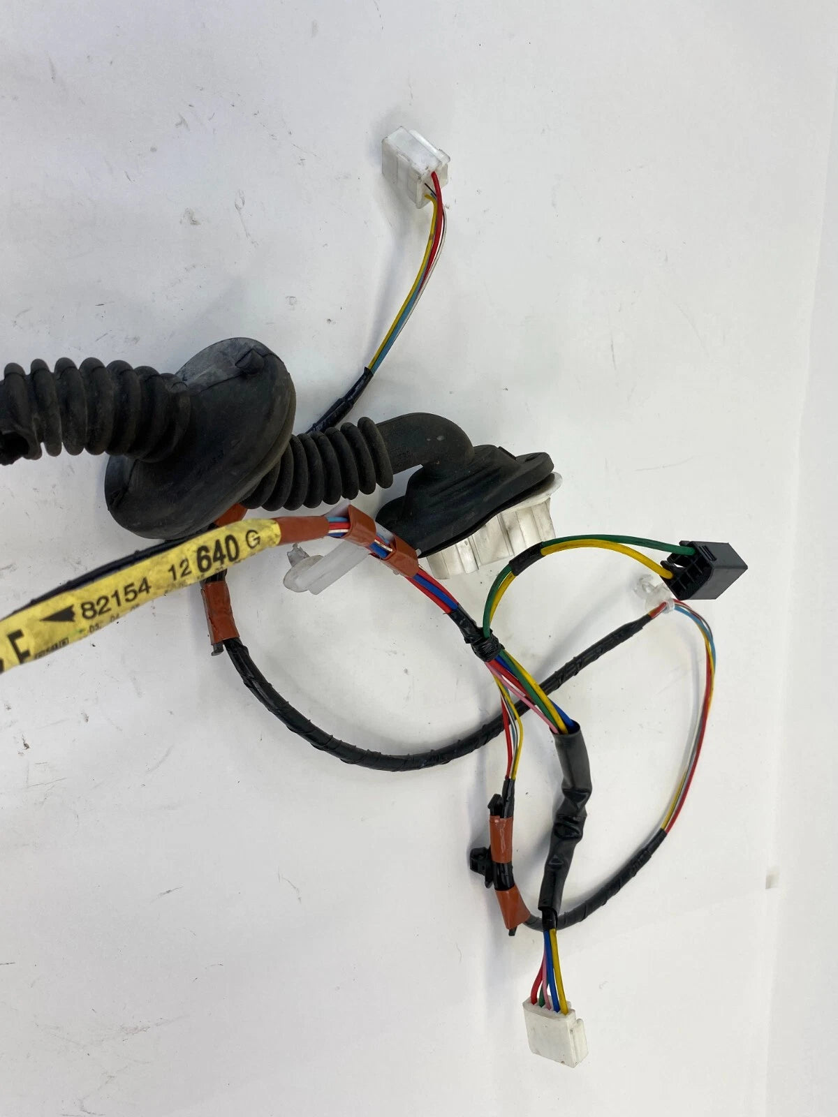 2009-2013 TOYOTA COROLLA REAR LEFT DOOR WIRE WIRING HARNESS CABLE 82154-12640