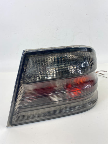 1998-2002 Mercedes-Benz E430 Rear Right Outer Tail Light Taillight Aftermarket