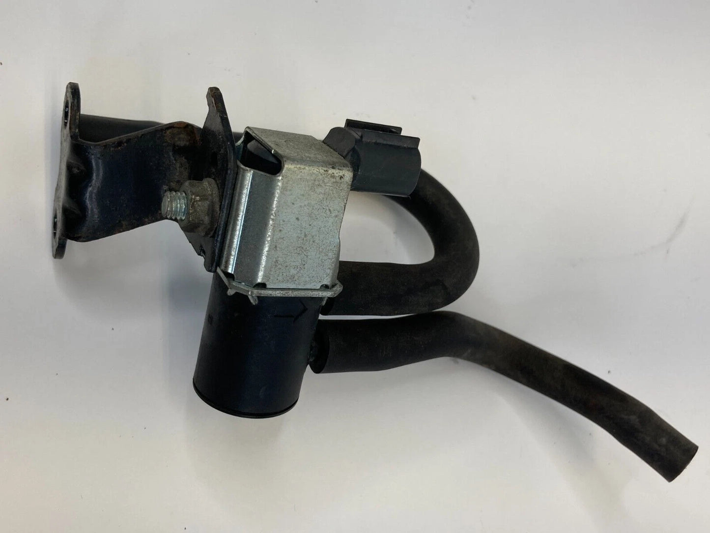 2011-2014 SUBARU TRIBECA VACUUM PURGE SOLENOID FUEL VALVE VAPOR CANISTER OEM