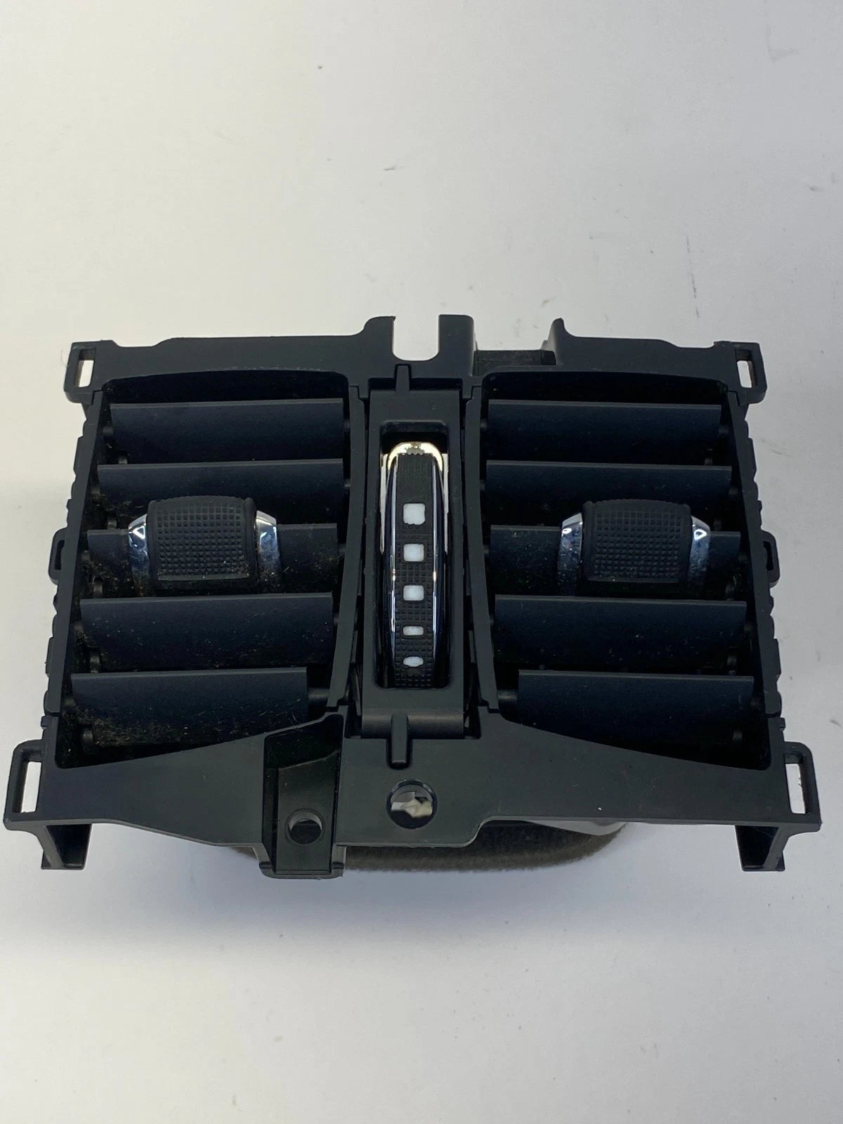 15-17 CHRYSLER 200 REAR CENTER CONSOLE AC HEATER AIR DUCT OUTLET 1YW77TRMAD OEM