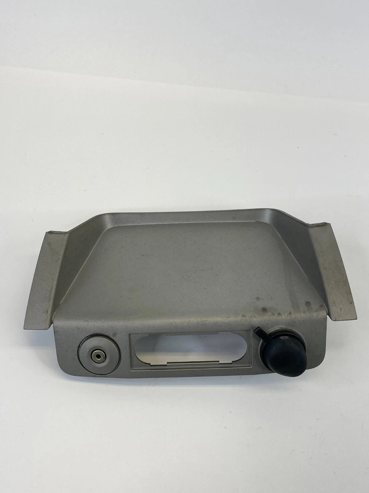 2008-2012 FORD ESCAPE DASH INSTRUMENT LOWER POWER OUTLET SOCKET 608-BJ33P2 OEM