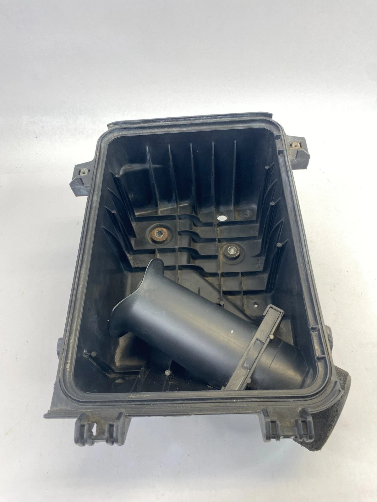 2009-2015 TOYOTA VENZA AIR INTAKE LOWER CLEANER BOX COVER 17701-0H080 OEM