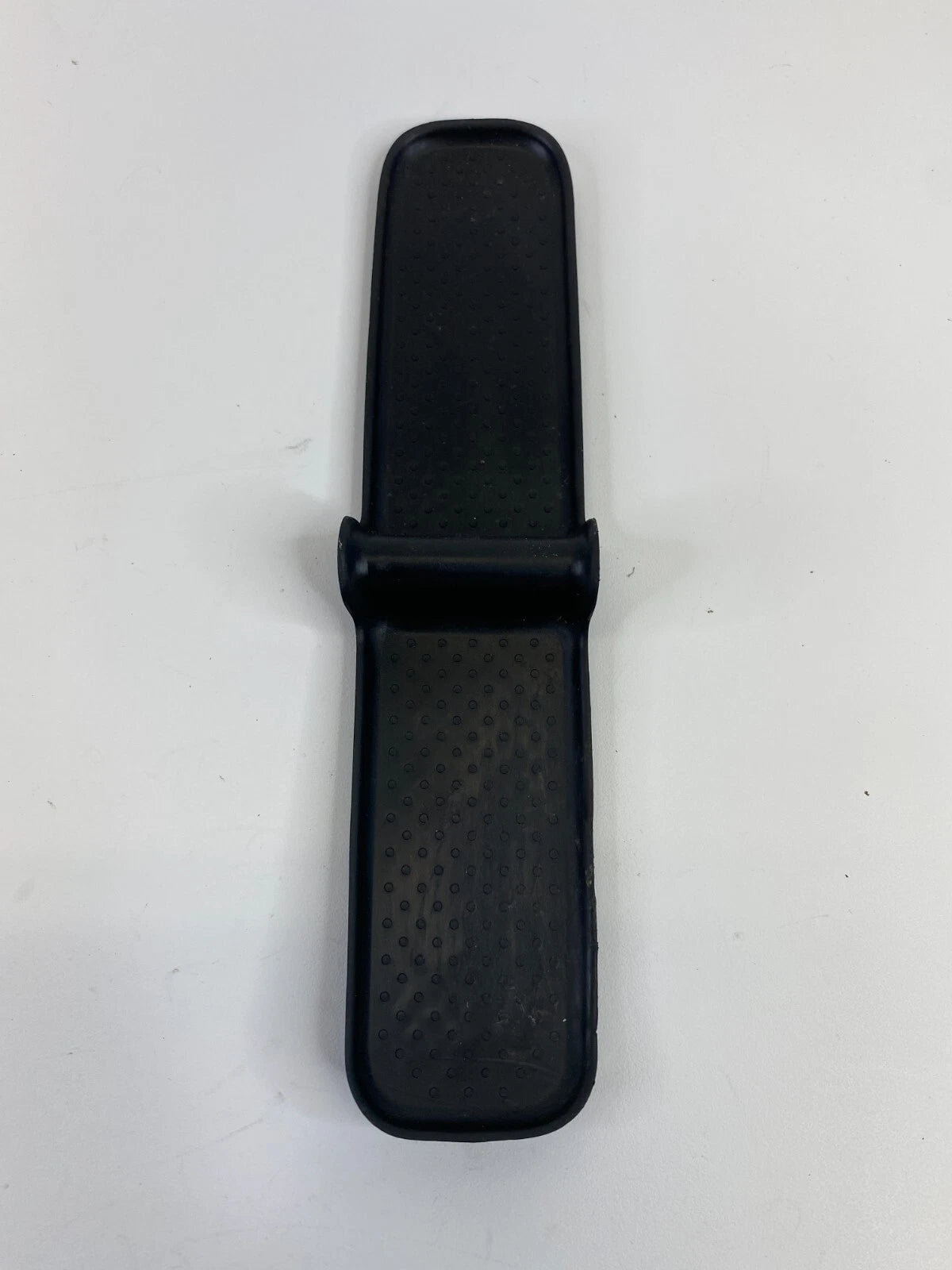 2002-2006 TOYOTA CAMRY REAR LEFT DOOR HANDLE POCKET INSERT MAT OEM 74283-AA010