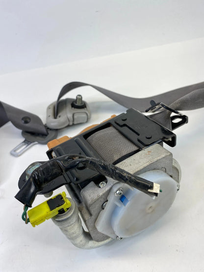 2004-2006 MAZDA MPV FRONT RIGHT PASSENGER SIDE SEAT BELT RECTRACTOR OEM