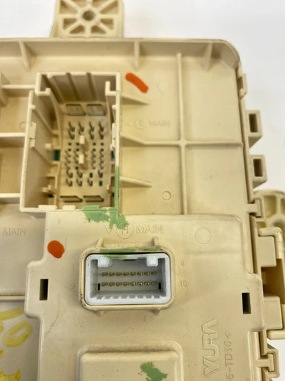 2016-2018 KIA SORENTO 2.4L L4 AT INTERIOR CABIN FUSE RELAY BOX BLOCK 91950-C6520