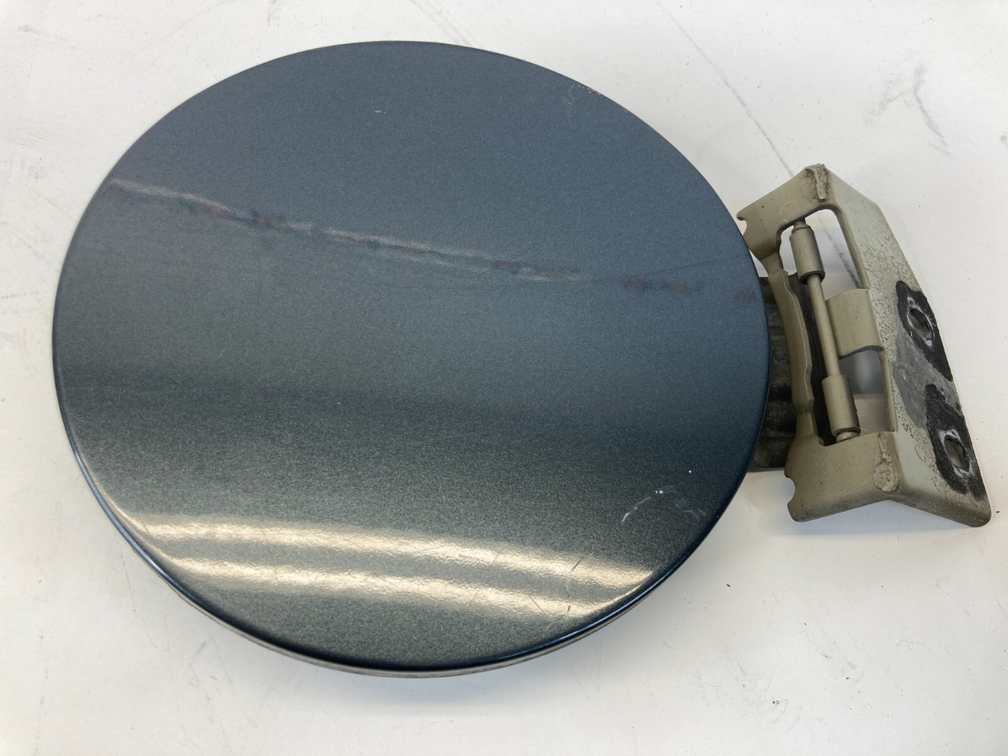 2005-2010 Honda Odyssey Rear Quarter Panel Fuel Filler Door Gas Tank Lid Cover