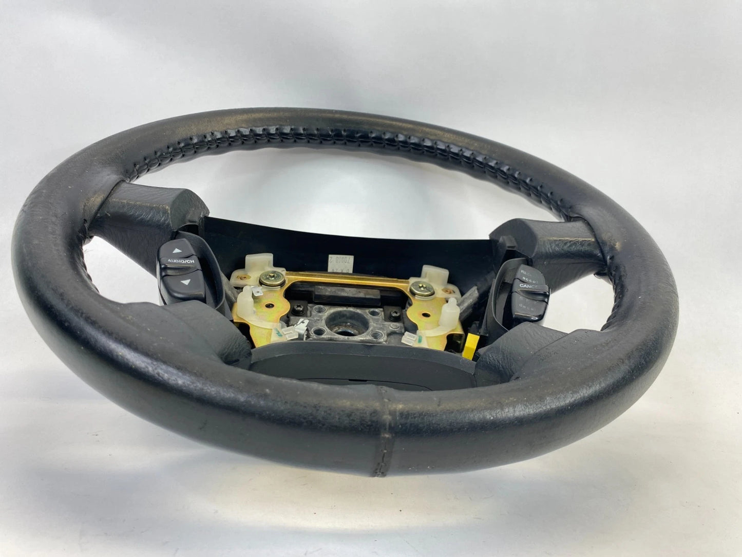 2002-2004 HONDA ODYSSEY STEERING WHEEL W/ AUDIO CRUISE BUTTONS BLACK LEATHER OEM