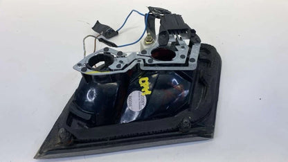 1998 1999 MERCEDES-BENZ E430 REAR RIGHT INNER TAIL LIGHT TAILLIGHT AFTERMARKET