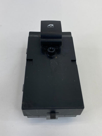 2013-2015 Chevrolet Malibu Front Right Side Door Power Window Switch 13305370