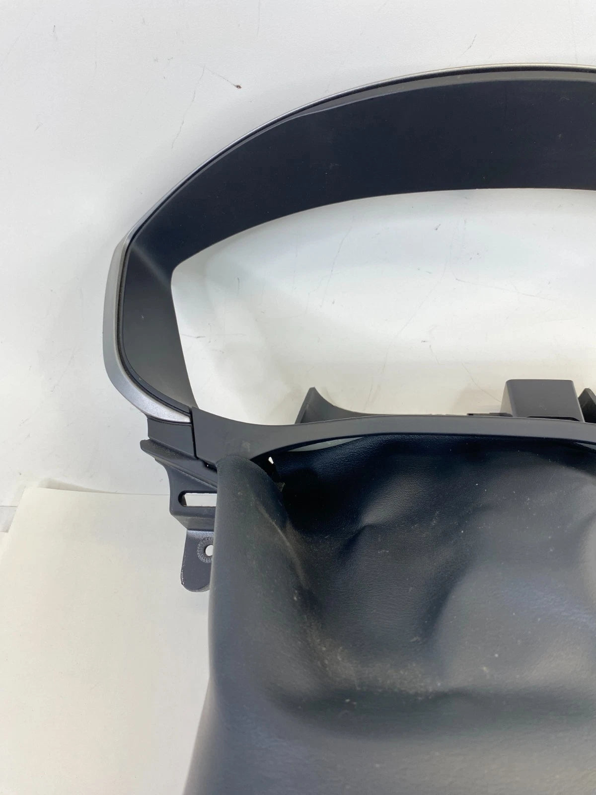 2013-2016 FORD FUSION STEERING COLUMN COVER W/ CLUSTER BEZEL ASSY OEM