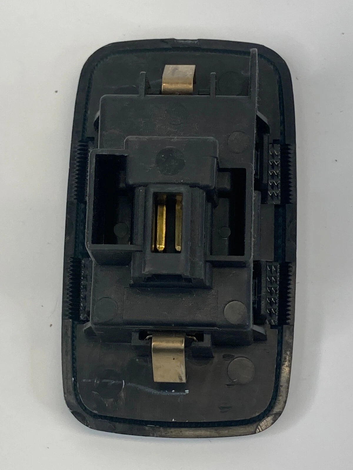 2006 07 08 09 2010 INFINITI M35 UNDER DASH LOWER DOME LIGHT LAMP OEM