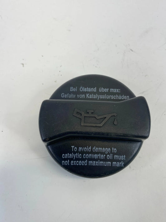 1998-2014 VOLKSWAGEN BEETLE 2.0L L4 ENGINE OIL FILLER CAP LID COVER OEM