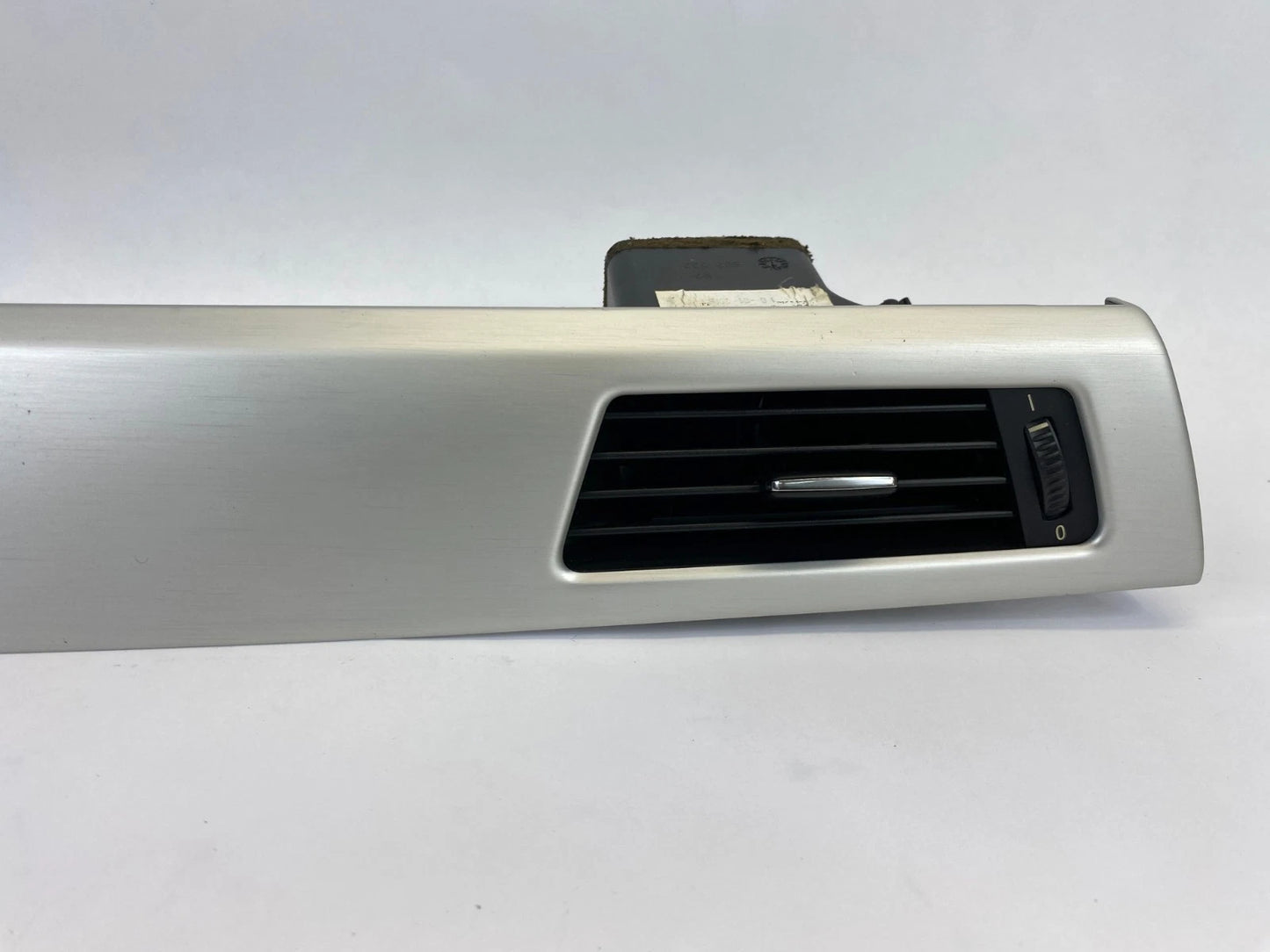 07 08 BMW 335XI CENTER DASH AIR VENT PANEL W/ LOCK DTC HAZARD SWITCH 64229151166