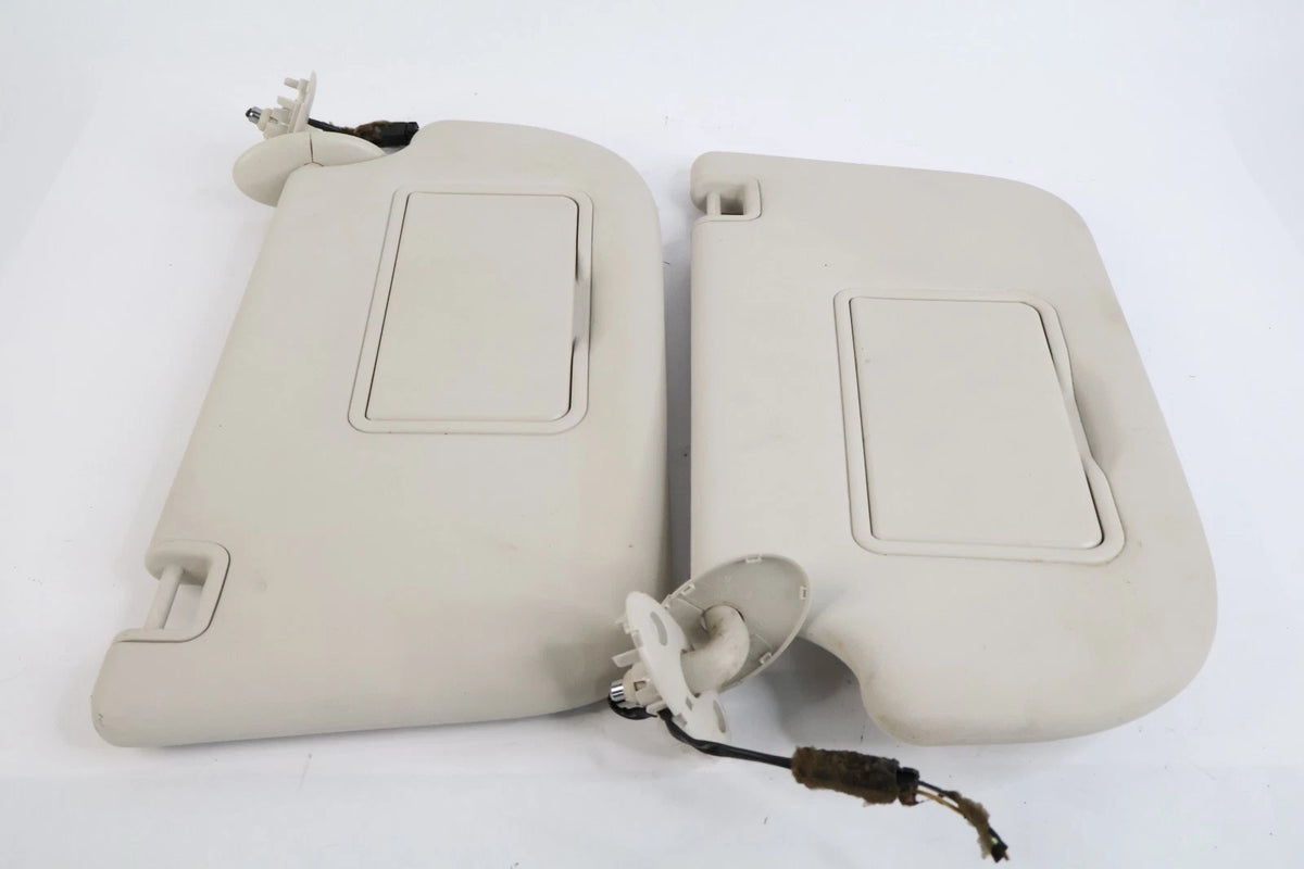 2013-2019 FORD ESCAPE DRIVER & PASSENGER SUNVISOR SHADE SET W MIRROR LIGHTED OEM