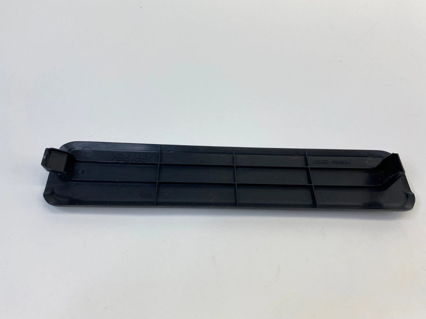 2009 TOYOTA COROLLA FLOOR CAUTION PLATE FRAME COVER TRIM 58569-12010 OEM