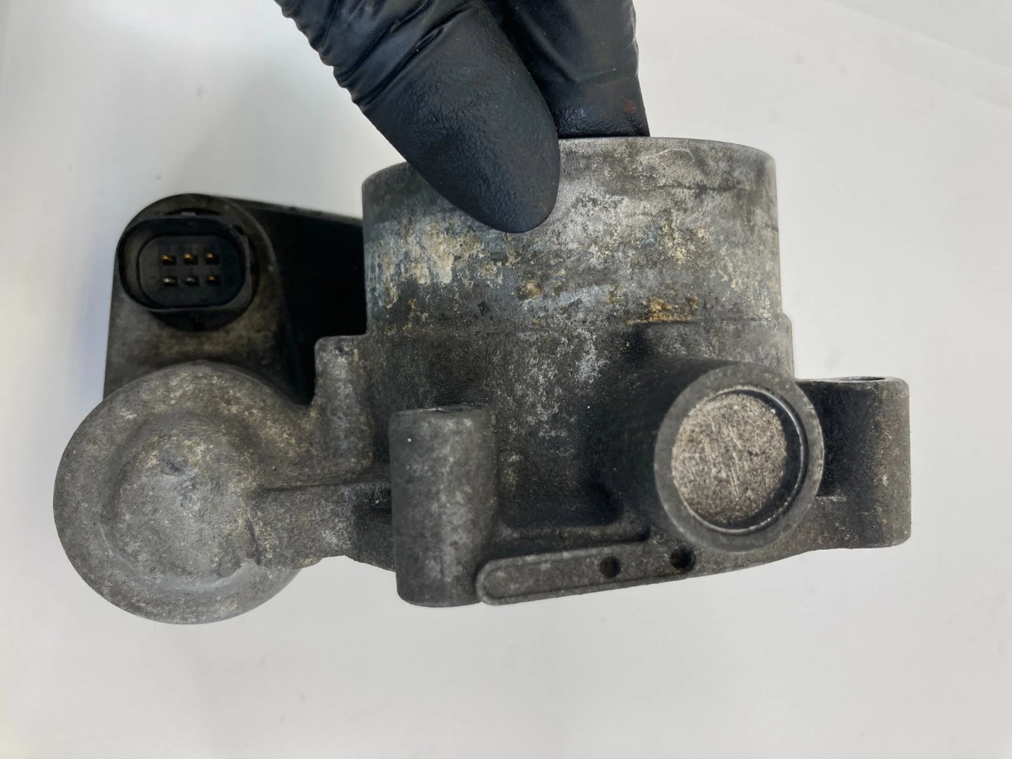 06-10 DODGE CHARGER 05-10 CHRYSLER 300 2.7L 3.5L AT THROTTLE BODY VALVE ASSY OEM