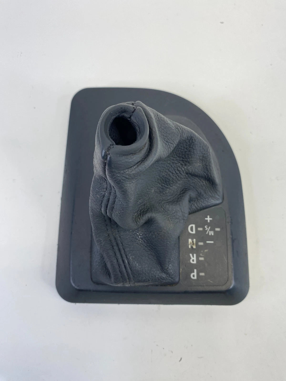 06 07 BMW 530XI AUTOMATIC TRANSMISSION SHIFTER COVER BEZEL 5116-7-034-089 OEM