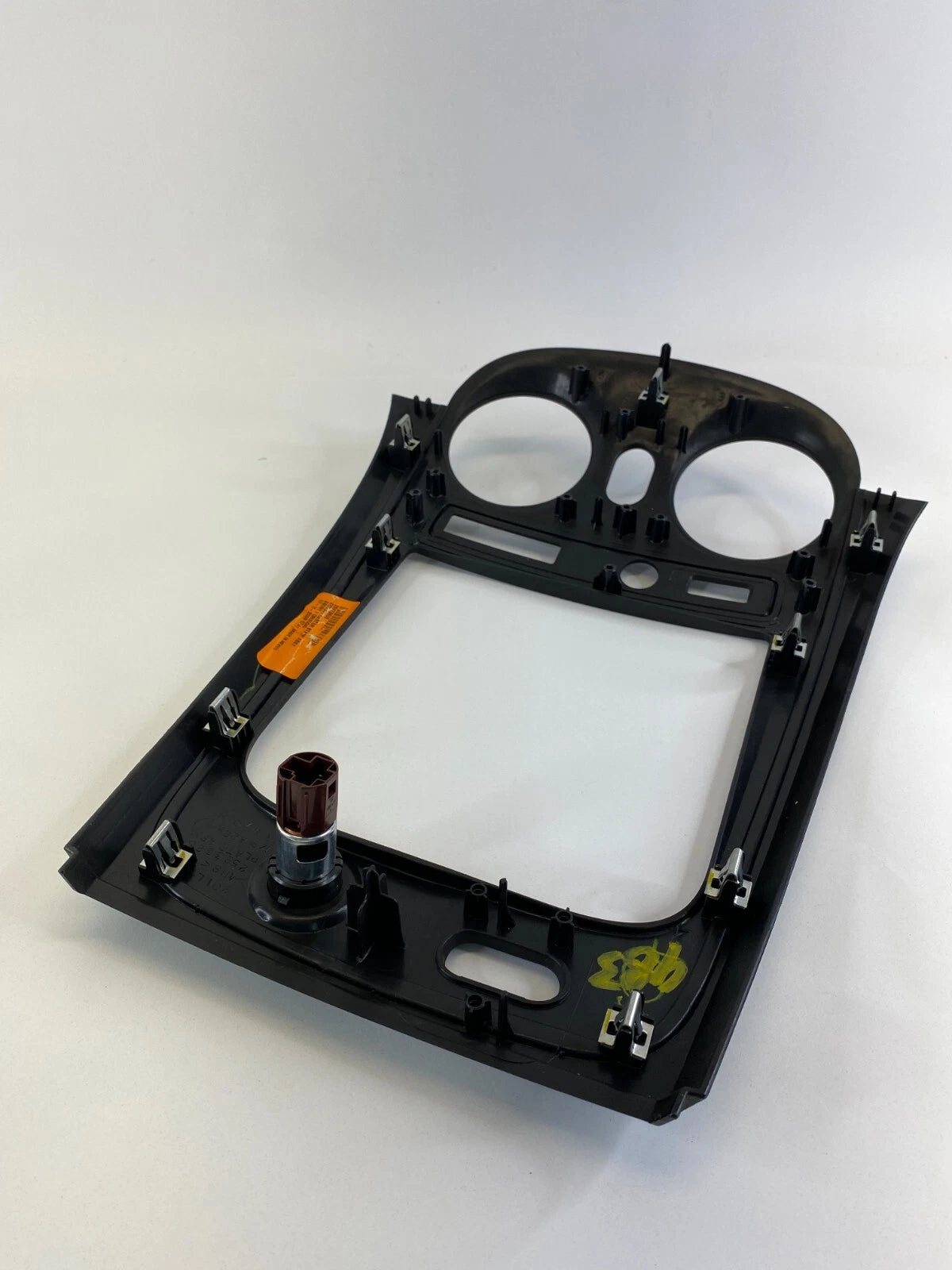 2006-2011 CHEVROLET HHR CENTER DASH RADIO CLIMATE CONTROL BEZEL 25833234 OEM