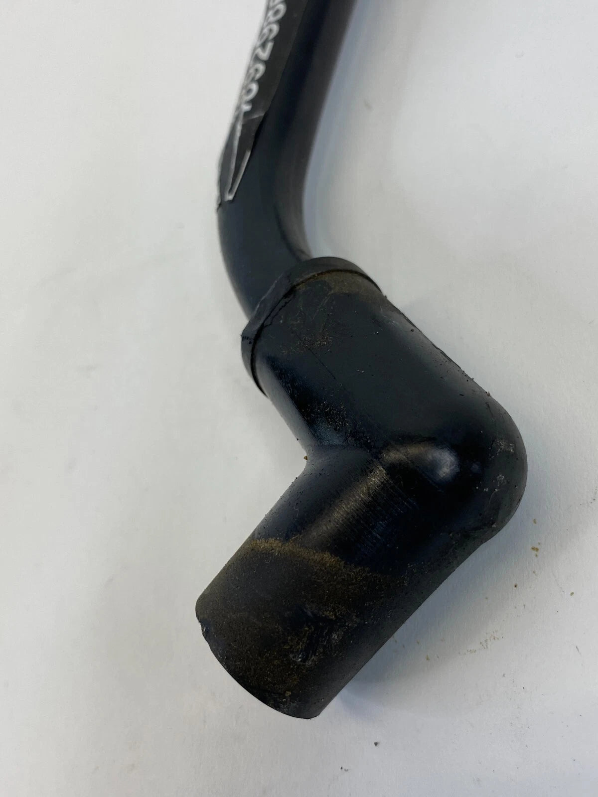 2012-2017 FIAT 500 1.4L L4 A/T ENGINE MAKE UP AIR HOSE TUBE MOPAR 4892986AA OEM
