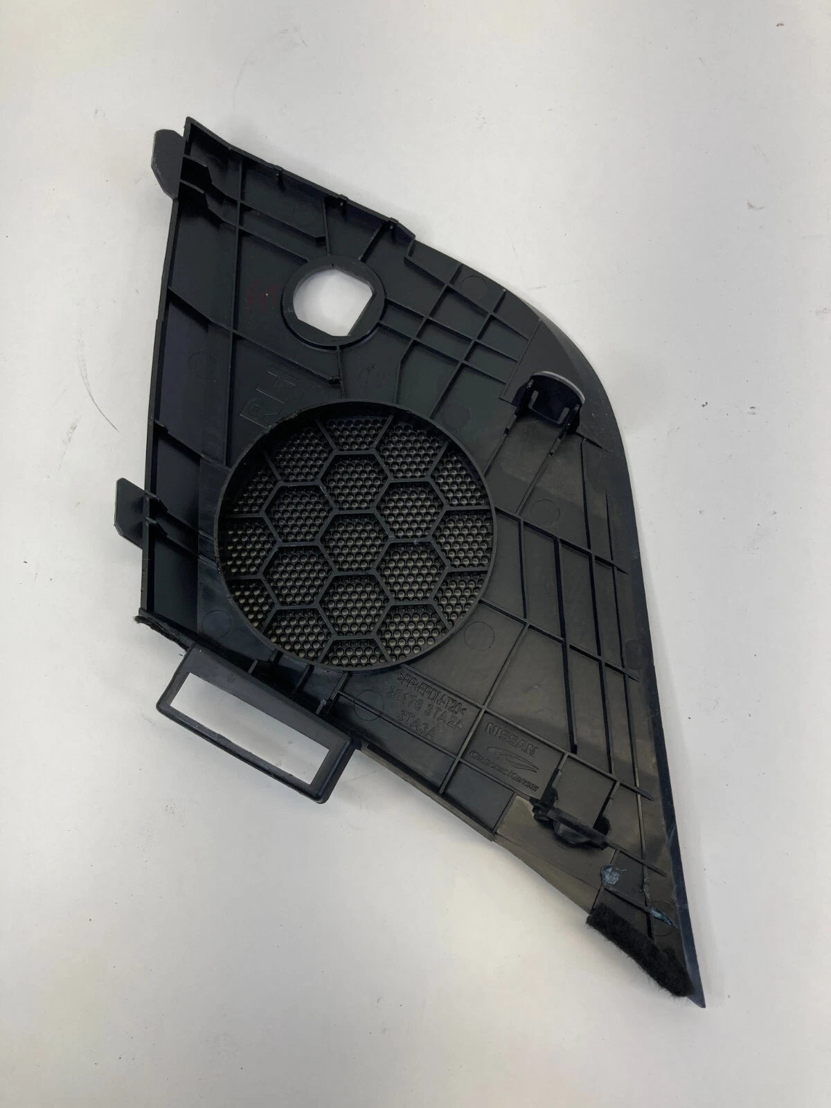 2013-2018 NISSAN ALTIMA DASH RIGHT SIDE SPEAKER GRILLE COVER TRIM 281763TA2A OEM