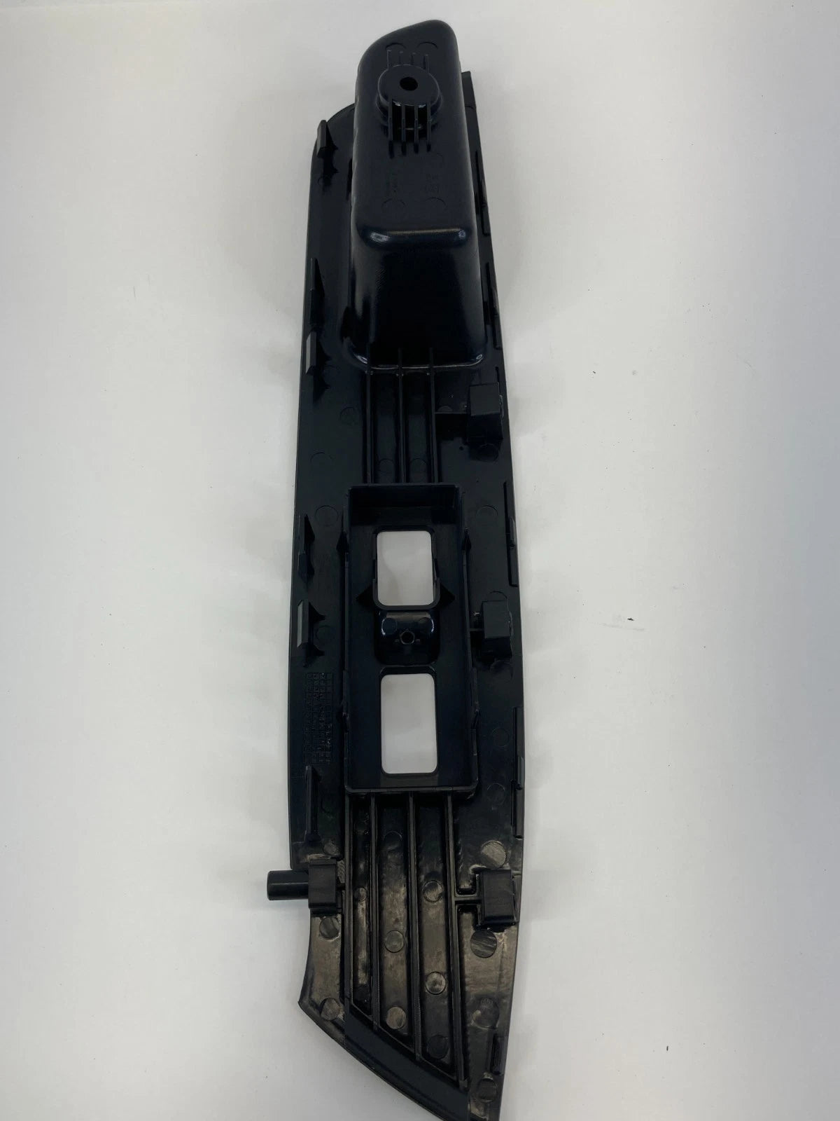 2011-2015 KIA SORENTO FRONT RIGHT WINDOW SWITCH BEZEL TRIM 93575-2P000VA OEM