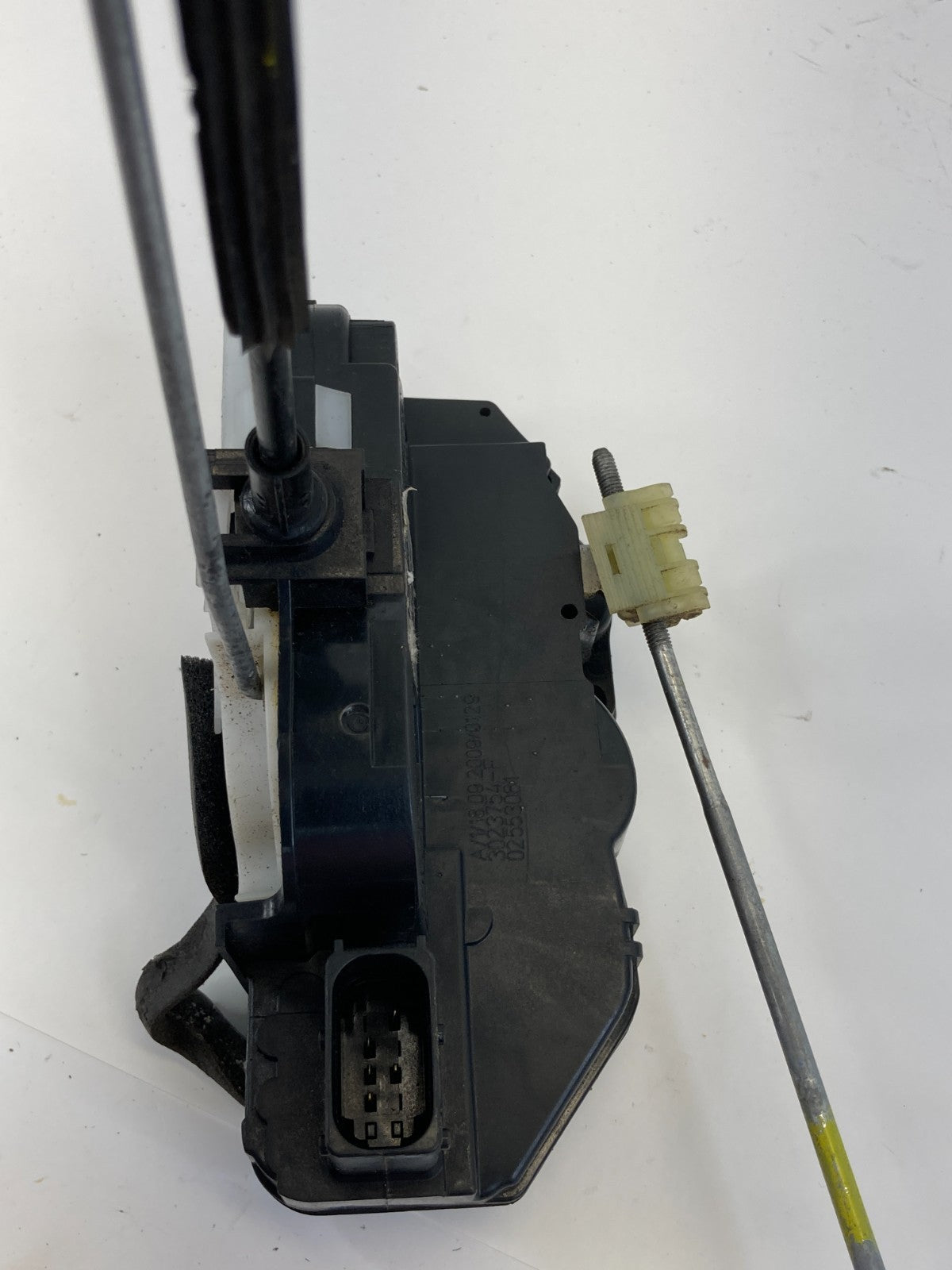 10-17 GMC Terrain Front Right Passenge Side Door Lock Latch Actuator 13503802