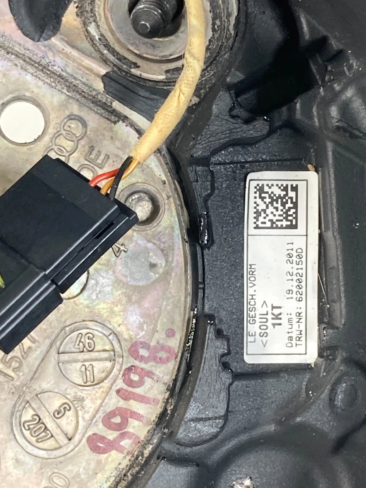 2009-2012 AUDI A4 QUATTRO STEERING WHEEL DRIVER SIDE W/ SWITCHES 62002150D OEM