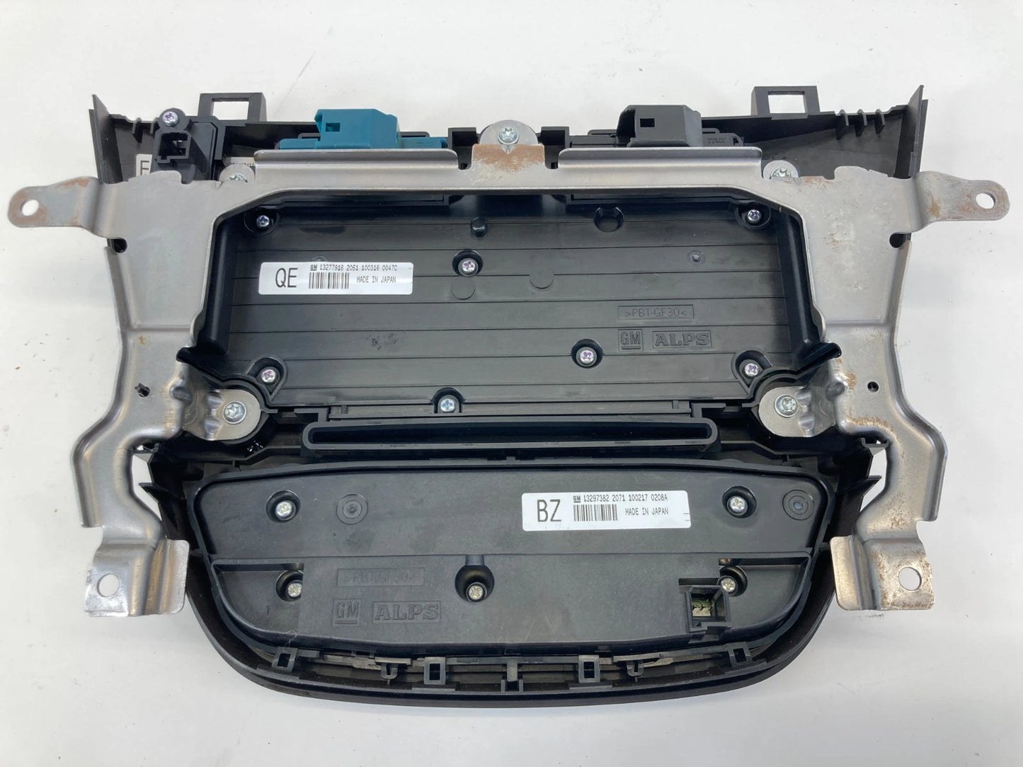 2011-2013 Buick Regal Radio CD Player AC Air Climate Control Panel 13297382 OEM