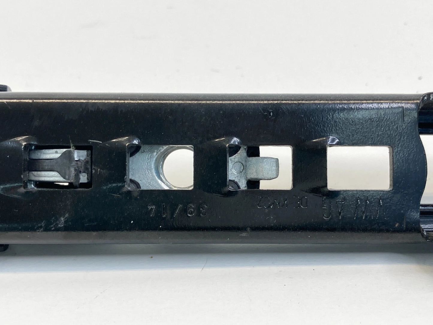 12-20 VOLKSWAGEN PASSAT FRONT LEFT DRIVER SEAT BELT HEIGHT ADJUSTER 004023152