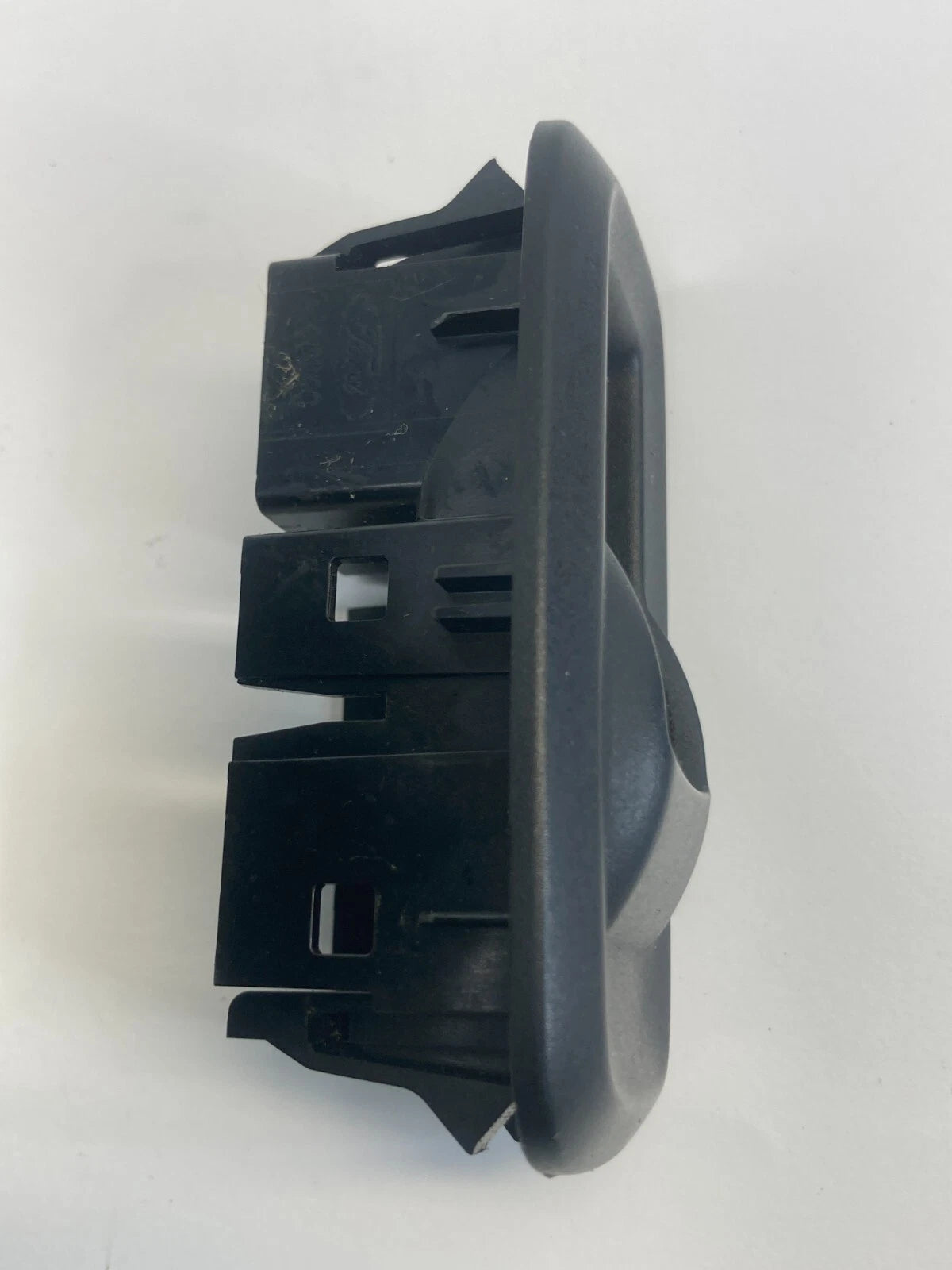 2014-2019 FORD FIESTA FRONT RIGHT SIDE WINDOW SWITCH BEZEL TRIM COVER OEM