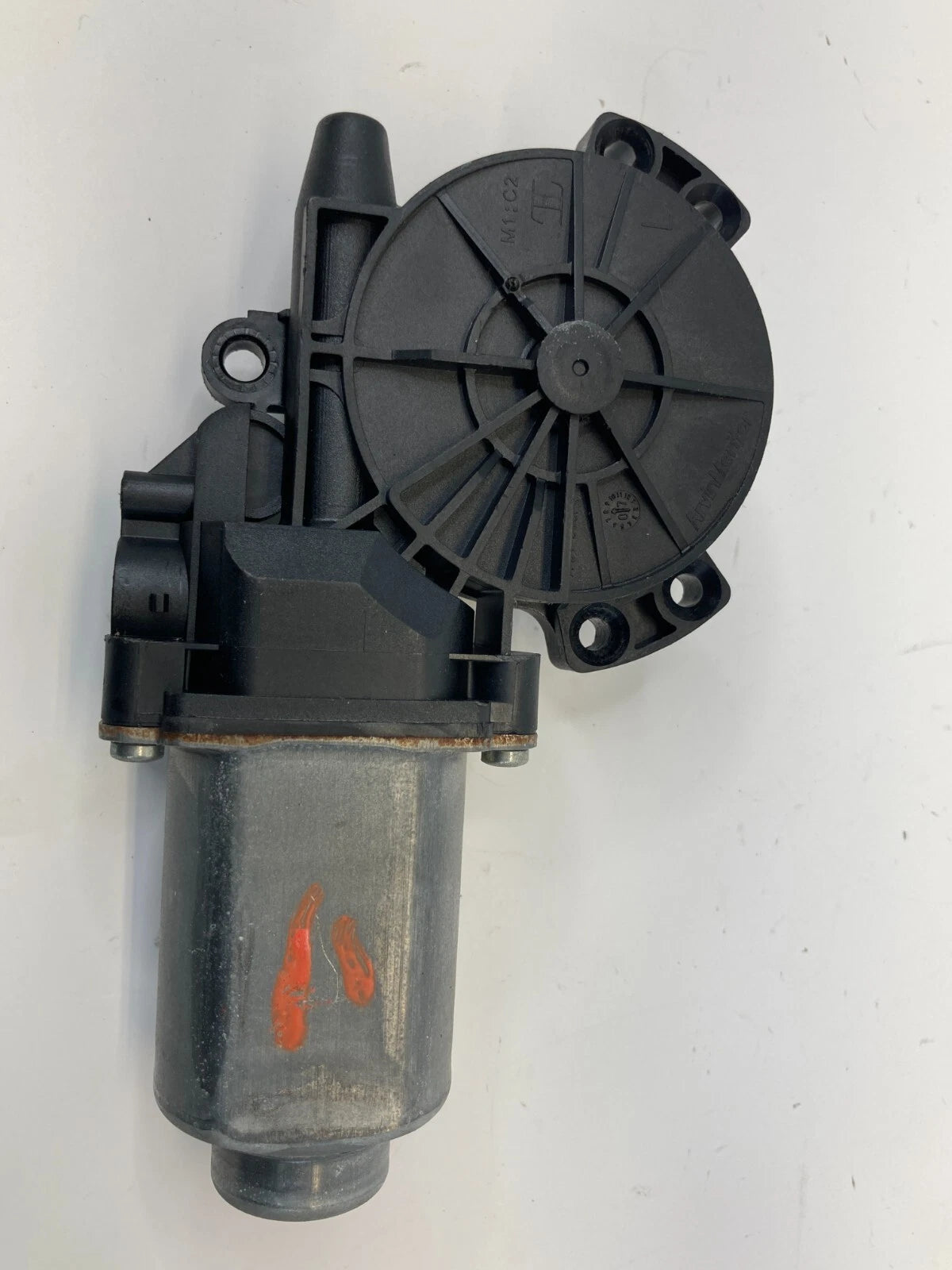 2007-2012 HYUNDAI SANTA FE REAR LEFT SIDE DOOR POWER WINDOW MOTOR 400909 OEM