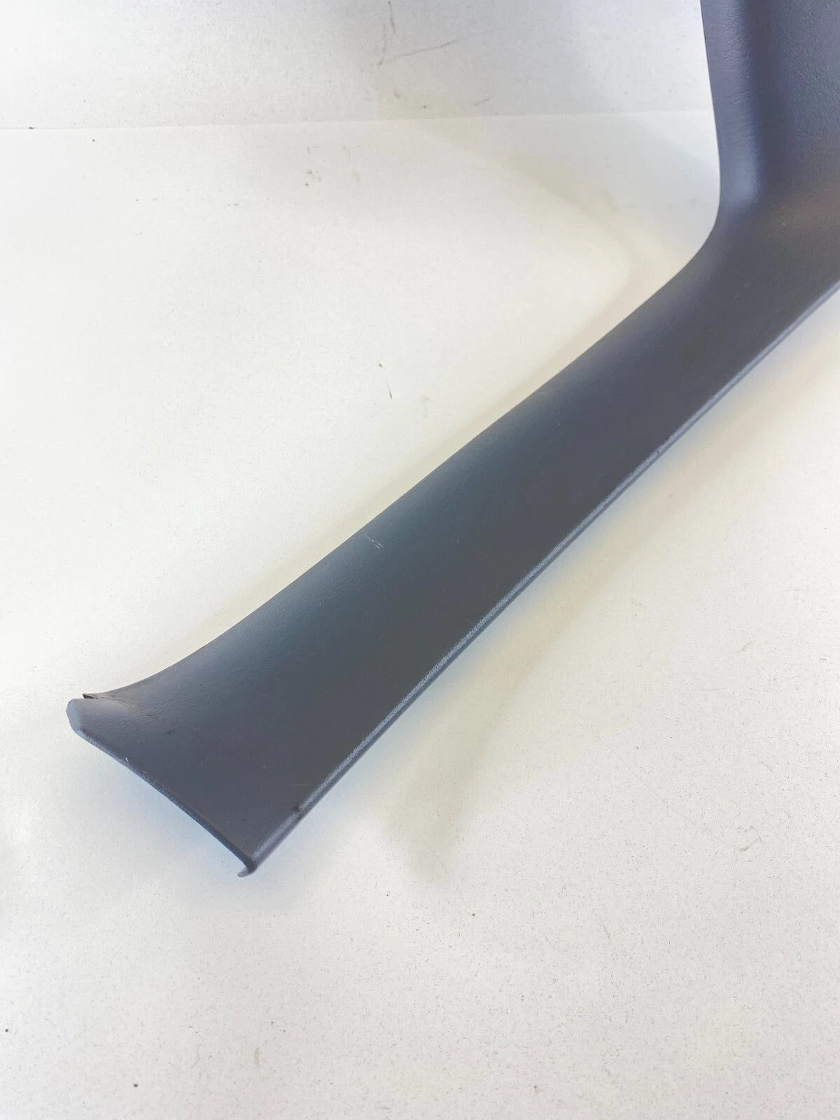 2001-2005 TOYOTA RAV4 REAR LEFT SIDE WINDOW FRAME TRIM MOLDING 67938-42020 OEM
