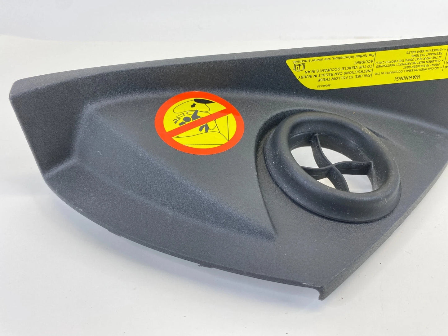 2004-2011 VOLVO S40 DASHBOARD SIDE END CAP PANEL PASSENGER OEM FACTORY 30672383