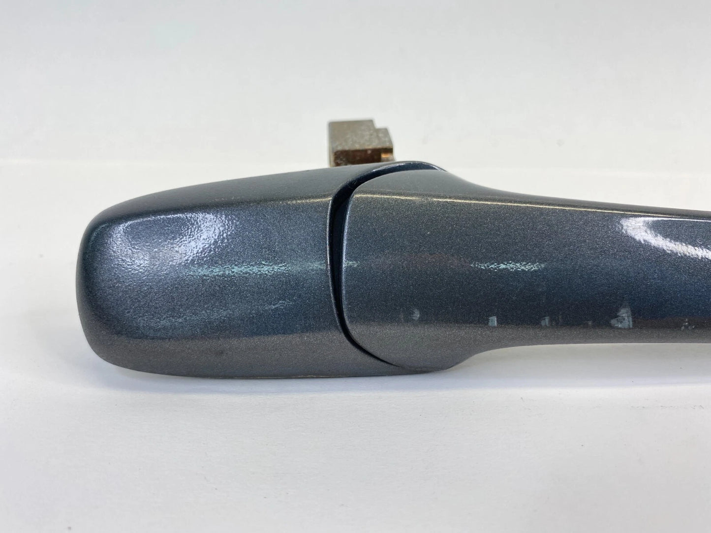 2003-2005 MAZDA6 MAZDA 6 FRONT RIGHT SIDE EXTERIOR DOOR HANDLE ASSEMBLY RH OEM