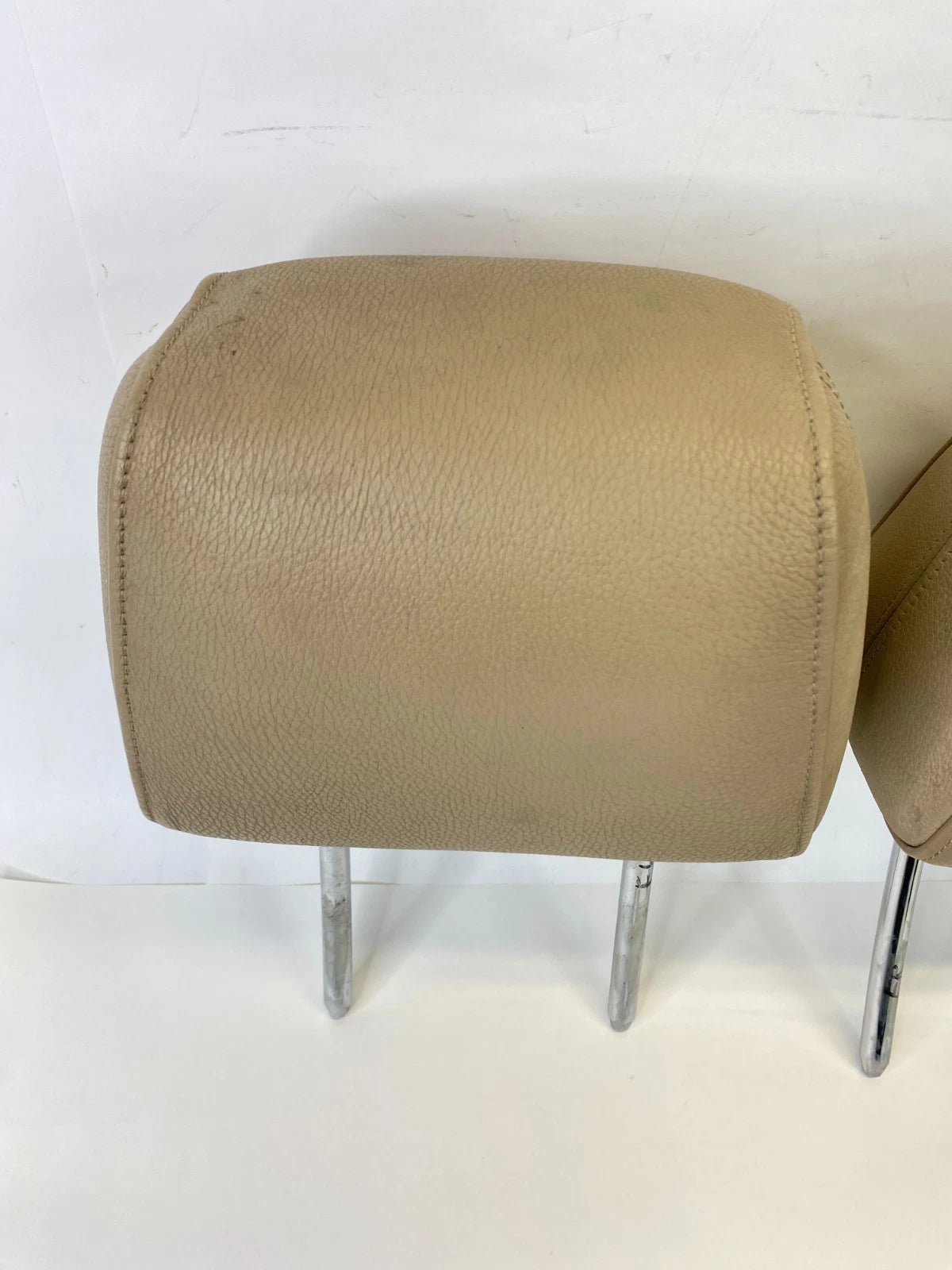 07 08 BMW 328XI 07-12 328I FRONT LEFT & RIGHT SEAT HEADREST HEAD REST PAIR SET