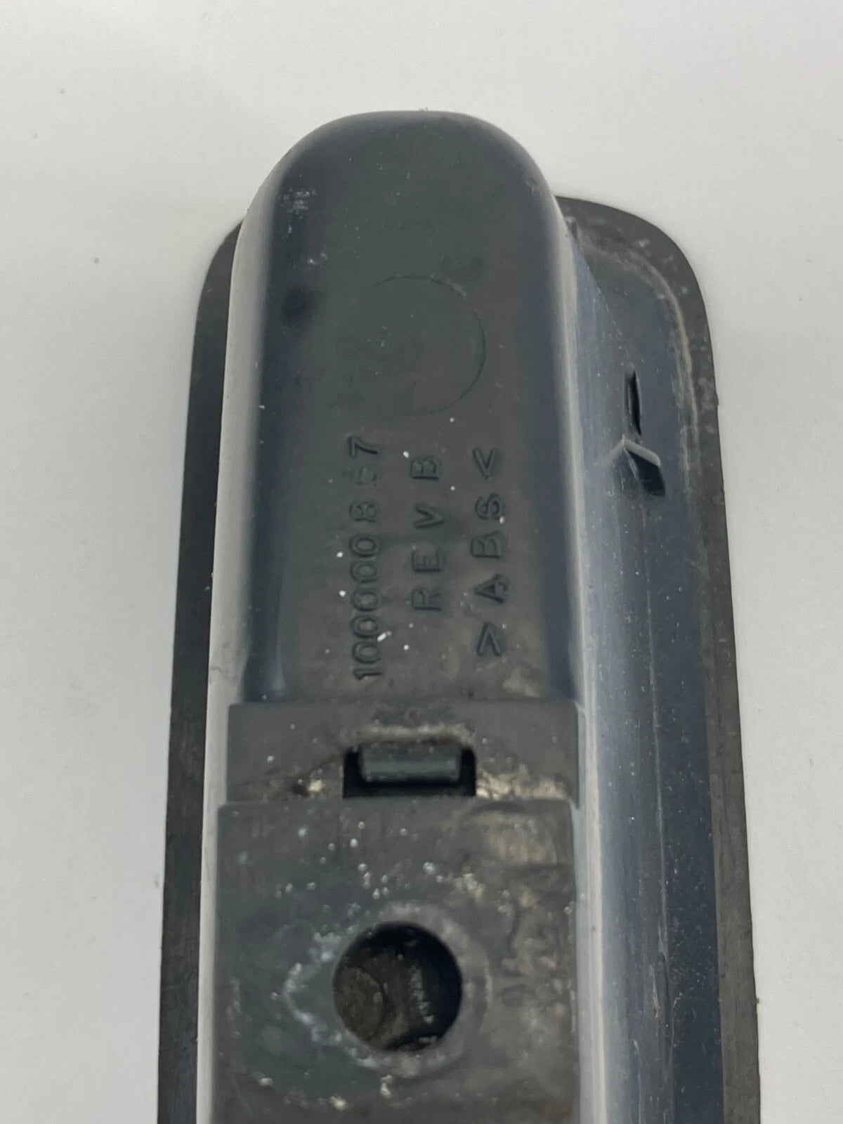 2009-2011 DODGE JOURNEY FRONT RIGHT SIDE DOOR PULL POCKET STORAGE 100000857