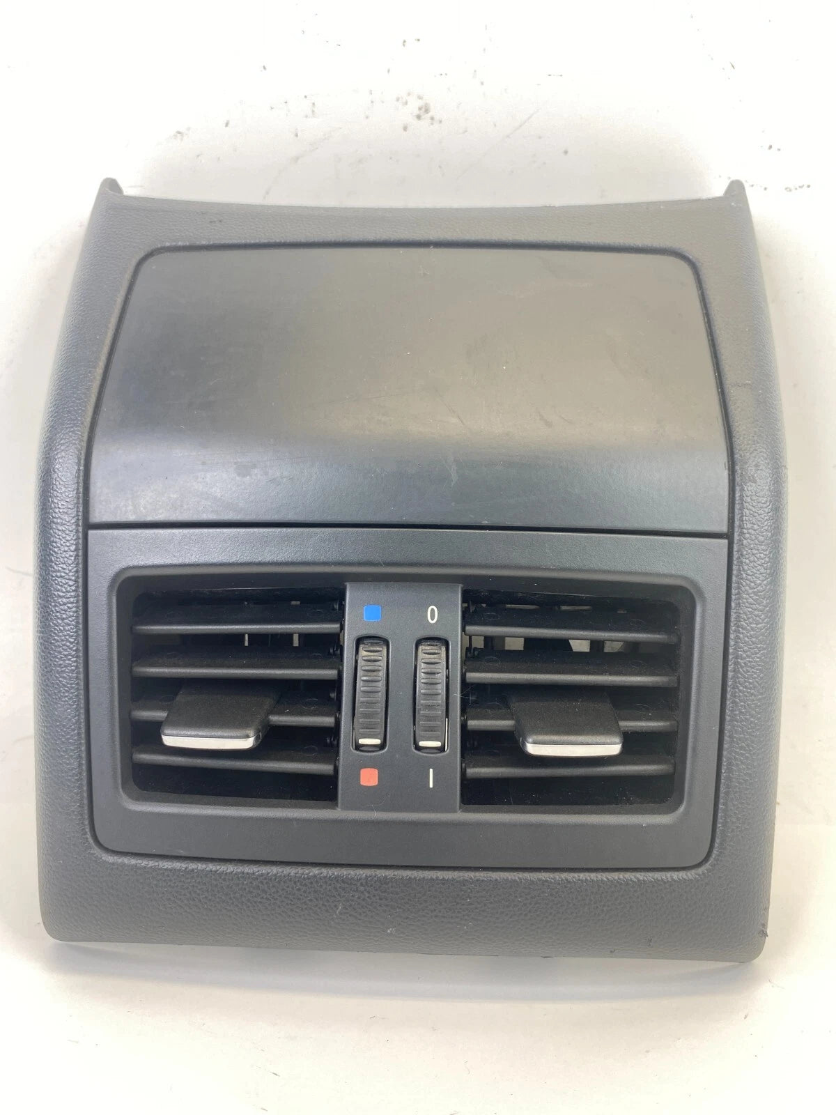 09-12 BMW 328I XDRIVE 07-12 328I REAR CENTER CONSOLE AIR VENT OUTLET 64226932023