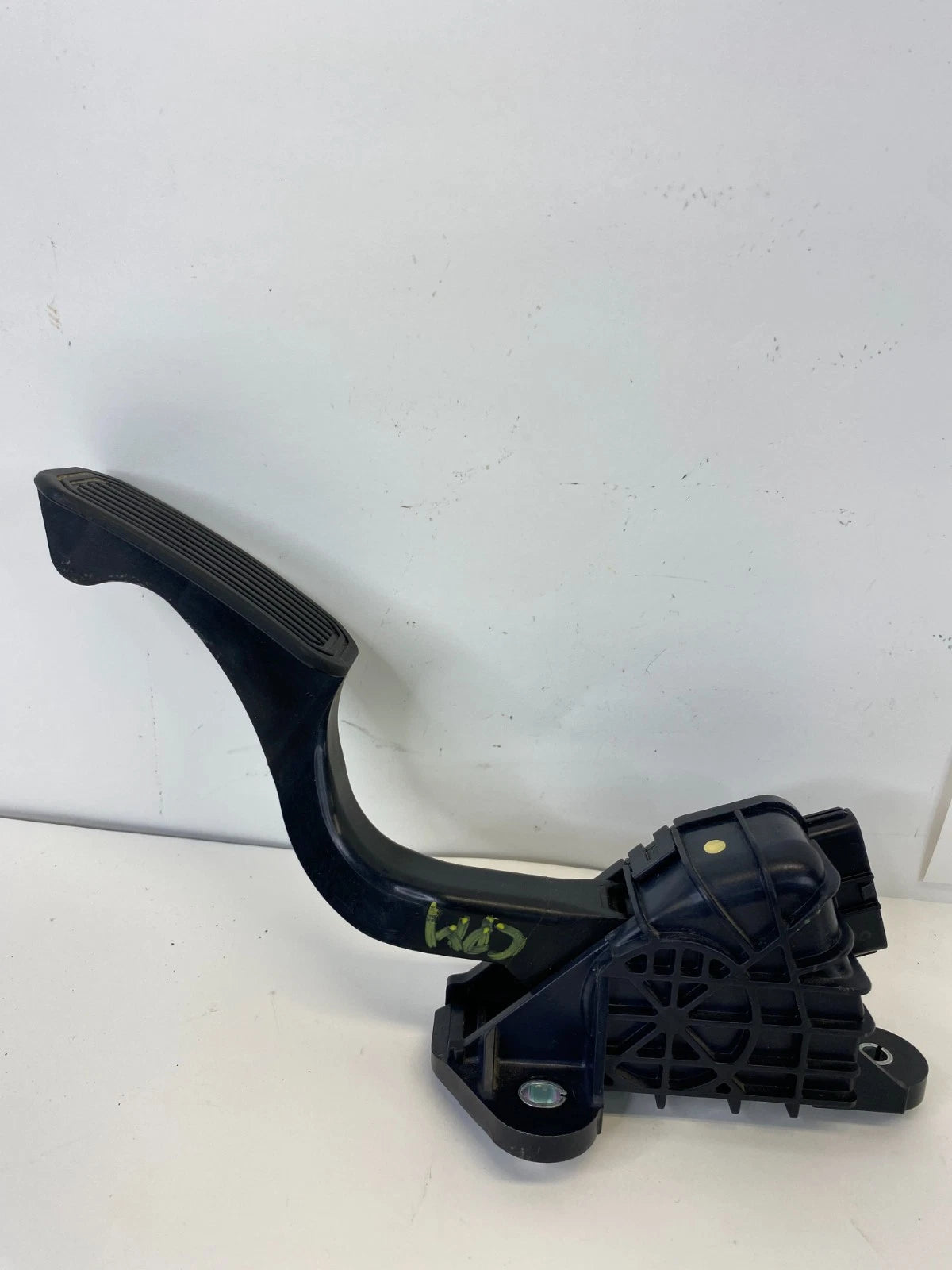 2004-2010 TOYOTA SIENNA ACCELERATOR GAS PEDAL POSITION SENSOR 78120-08020 OEM
