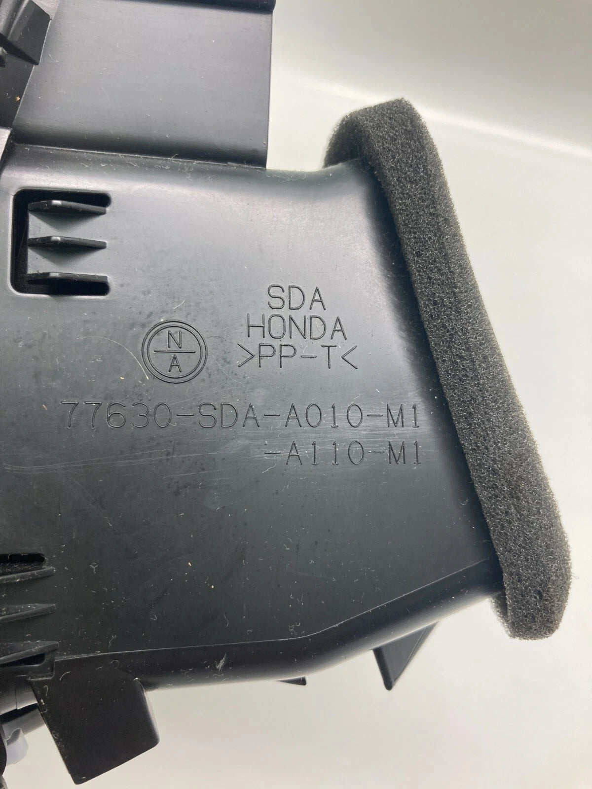 03-07 HONDA ACCORD DASH LEFT DRIVER SIDE AIR VENT GRILLE 77630-SDA-A010-M1 OEM