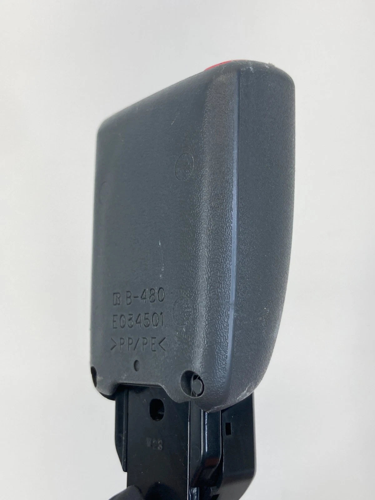 2010-2013 Toyota Prius Front Right Passenger Seat Belt Buckle E034501 OEM